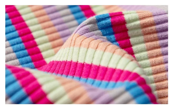 Pack 3 Tangas Rayadas Multicolor – Vibrantes, Cómodas y con Estilo